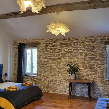 Le Clos Ayanna Bed and breakfast *